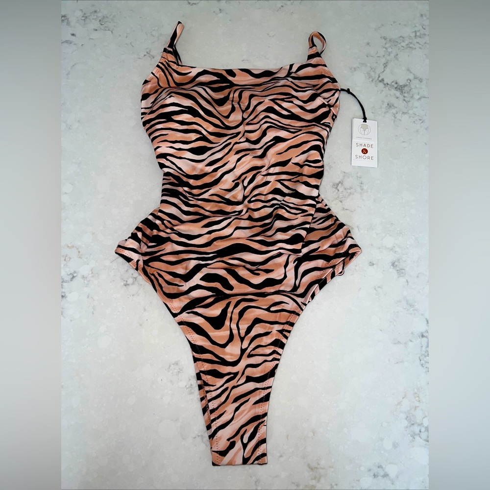 Shade & Shore Women's One Piece Swimsuit Swim Swimwear Medium animal print